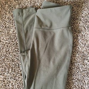 Olive Ankle Leggings
